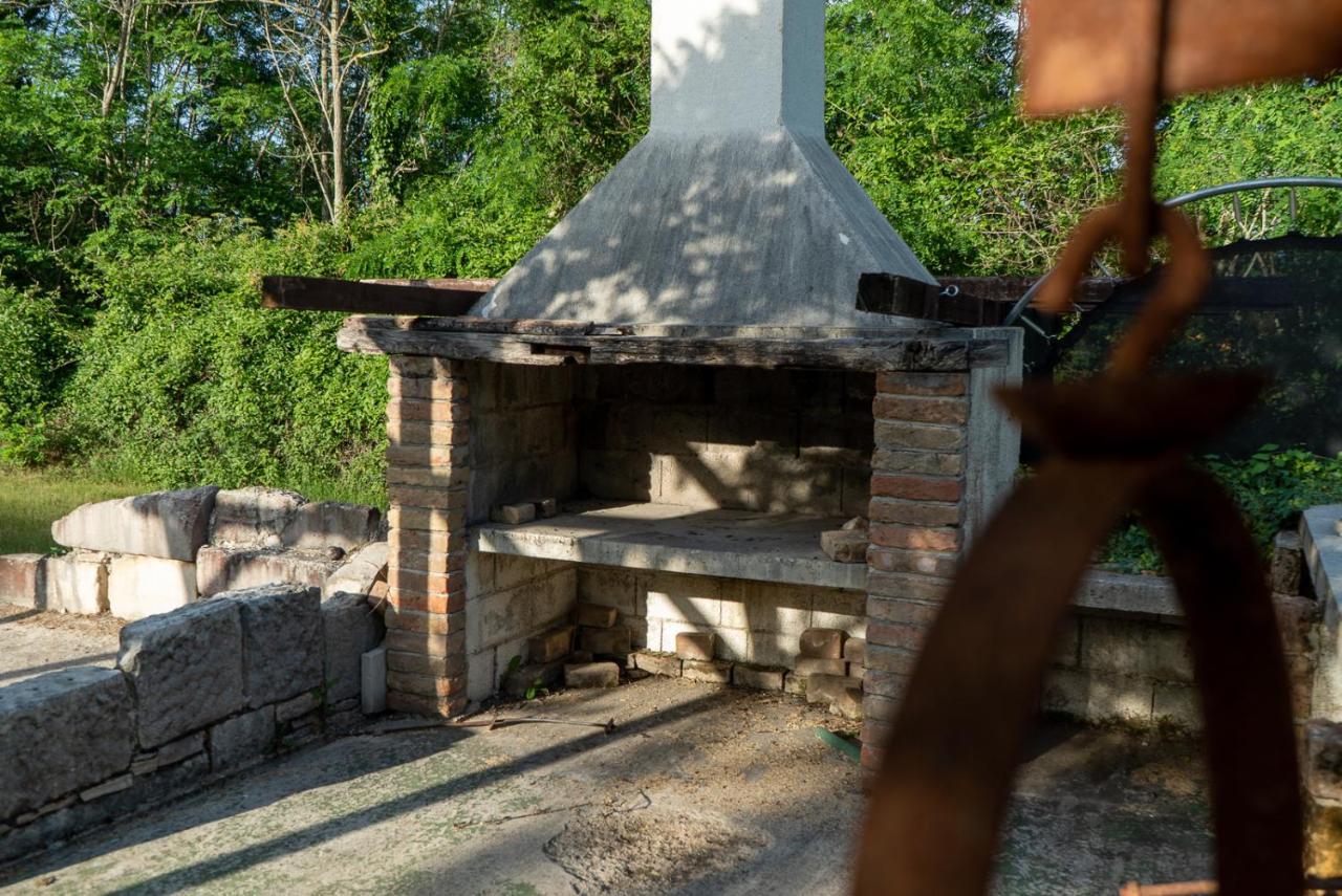 Julijud, Heated Pool, Jacuzzi, Dome And Sauna Brajkovici  Buitenkant foto